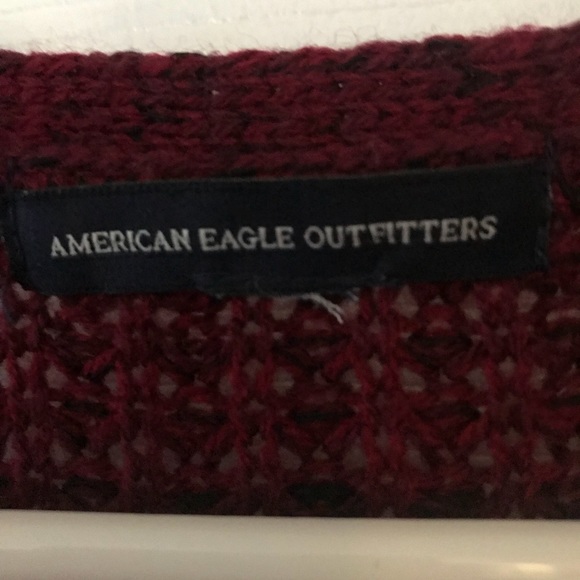 NWOT AE sweater. Loose fit. Size L - Picture 3 of 4